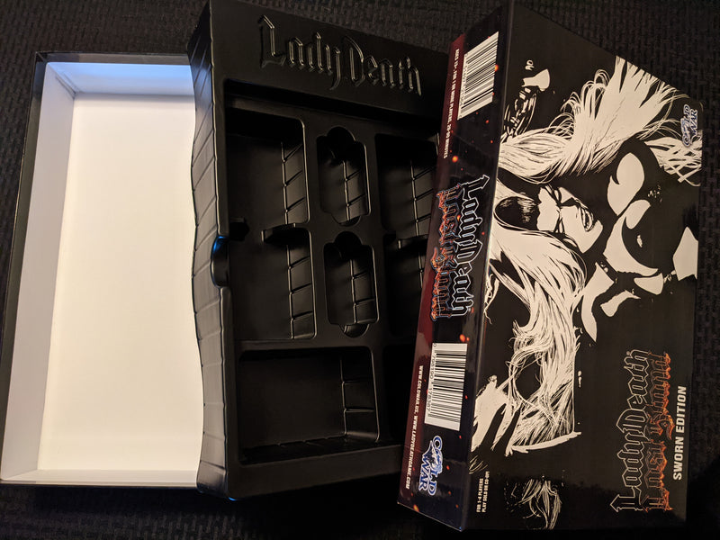 Lady Death: Last Stand components: Deluxe box